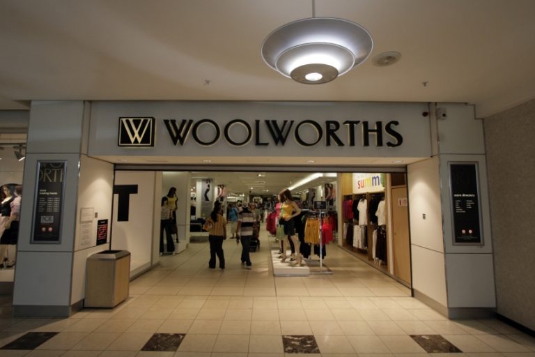 Calling colleagues ‘dumb’ did not justify dismissal of long-serving Woolworths supervisor