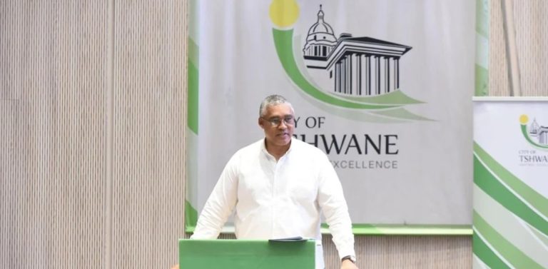 Johann Mettler goes back to work as Tshwane city manager after court victory