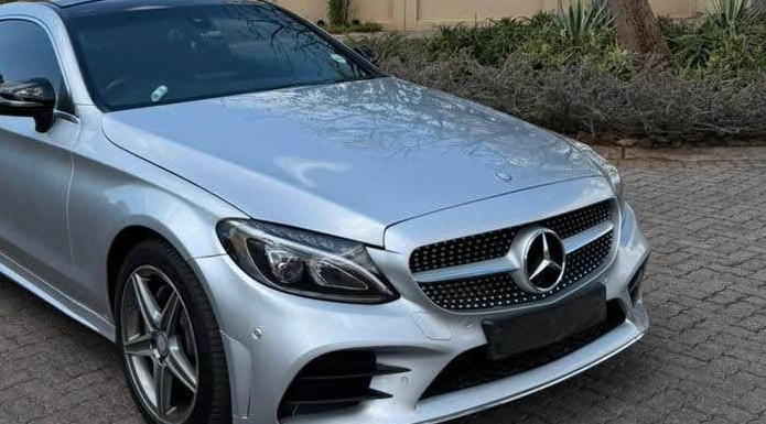 Husband sends agents to seize Mercedes from estranged wife during bitter divorce battle Silver Mercedes-Benz at the centre of a Rule 43 divorce dispute in Cape Town.