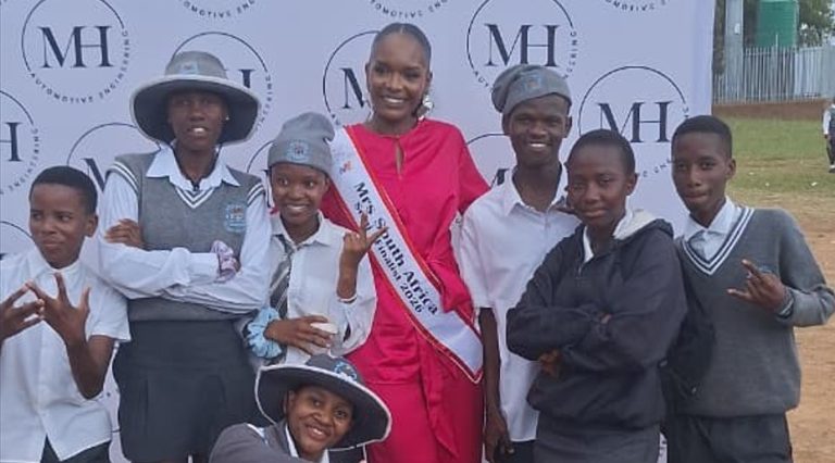 Mrs SA 2026 semi-finalist Gavaza Mongwe delivers a message of hope to Limpopo school